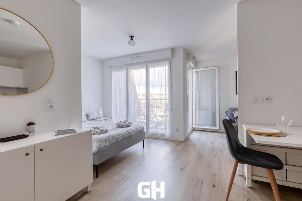 Le Season - Bel Appartement - Proche Disney & Paris Rer E ヴィリエ・シュル・マルヌ エクステリア 写真